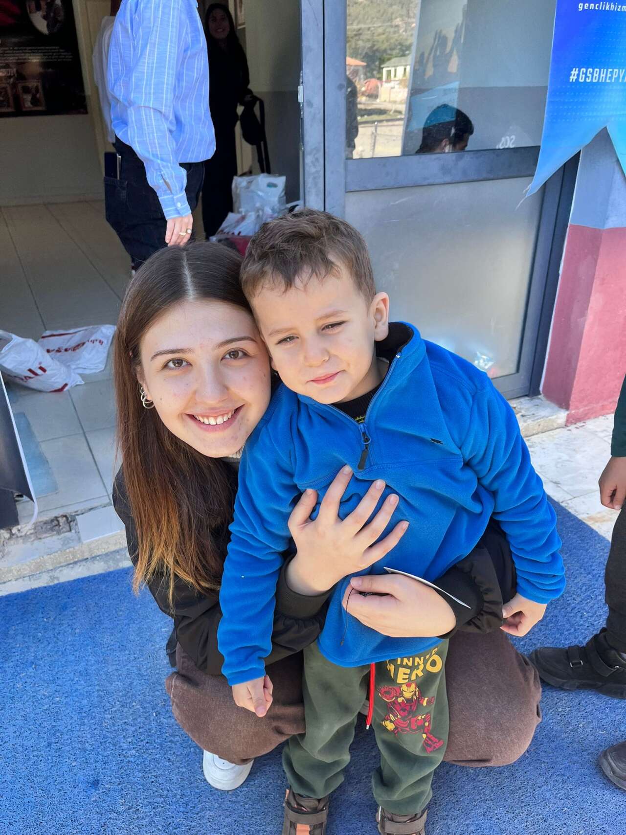 Bir Günlük Ziyaret, Uzun Süreli Umut 16